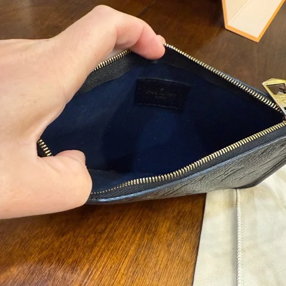 Louis Vuitton Black Monogram Leather Wristlet Pouch - Picture 4 of 12